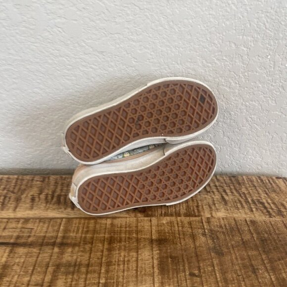 Vans Off the Wall Girls Unicorn Christmas Tree Skateboard Shoes 10.5 - Picture 12 of 13